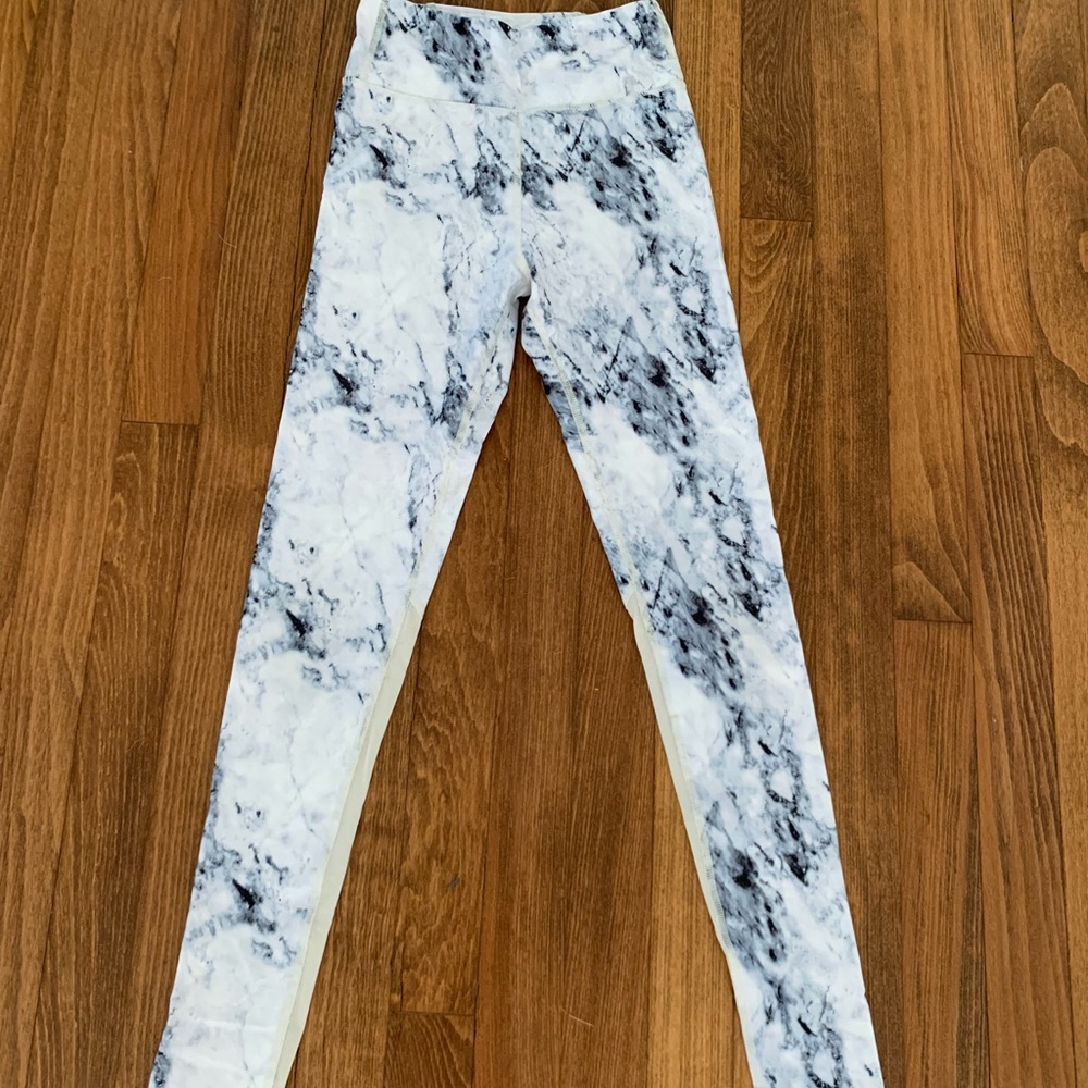 All Fenix high rise marble leggings with mesh